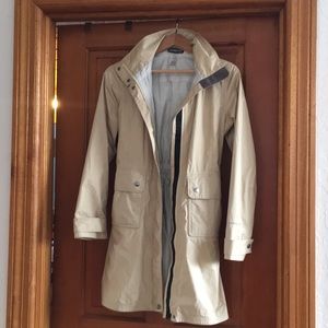 Patagonia waterproof trench coat xs